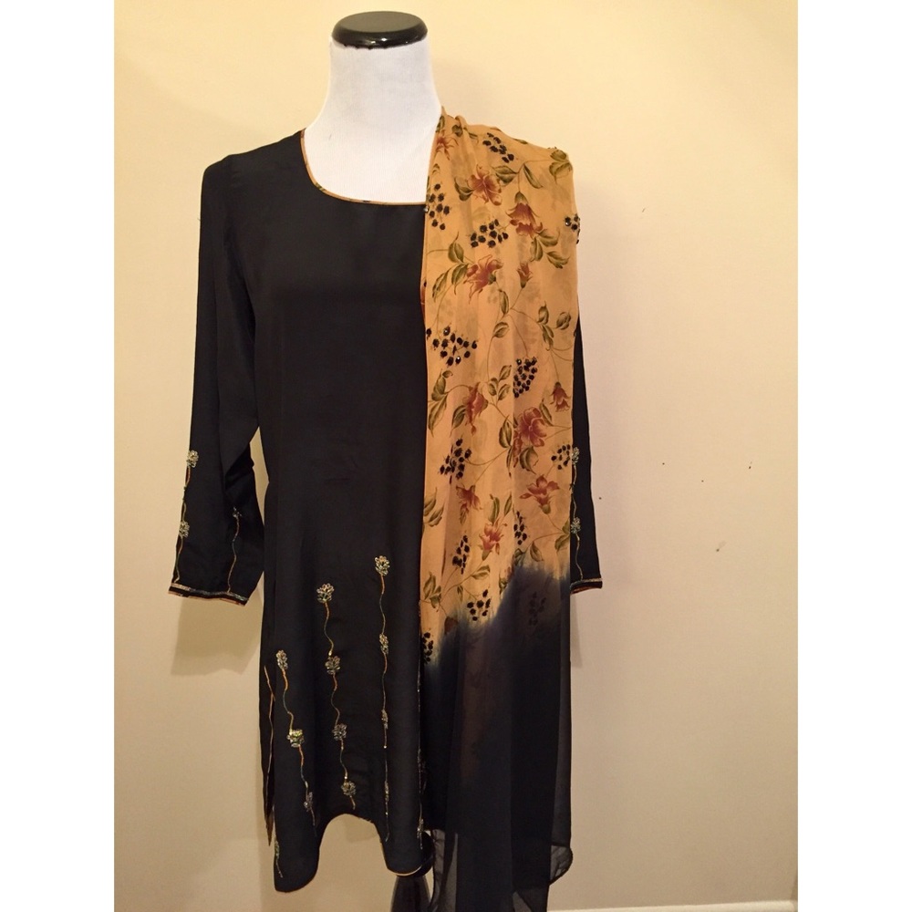 Silk Salwar Kameez Chiffon Dupatta Sequins Work